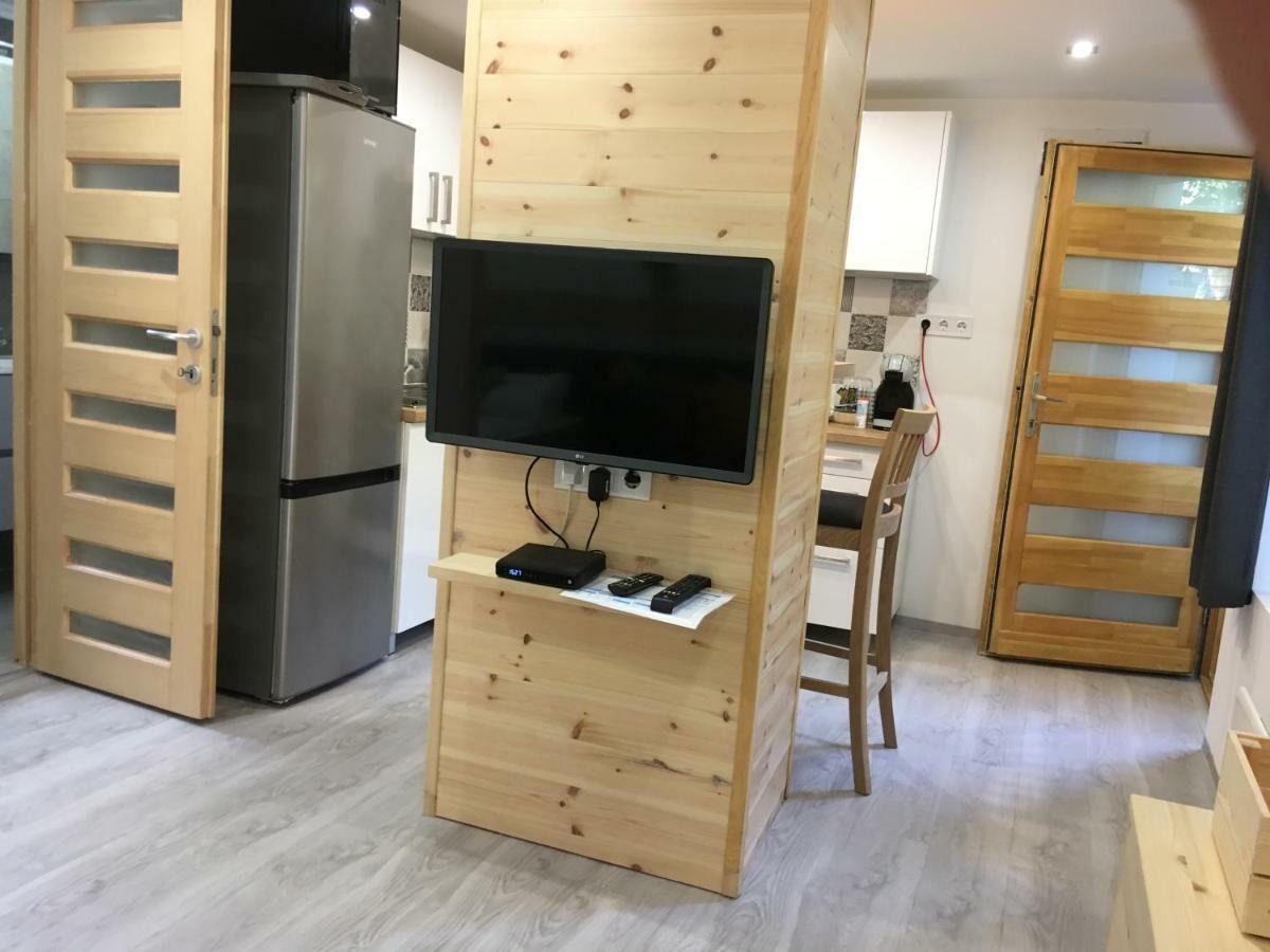 בית הארחה Alsóörs 	Modern Apartman Deluxe מראה חיצוני תמונה